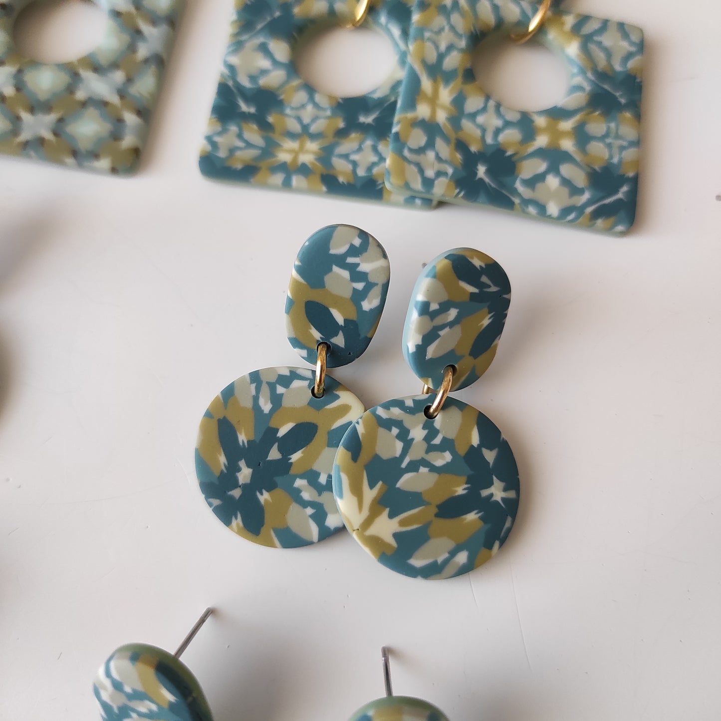 Lolita flores verdes y azules