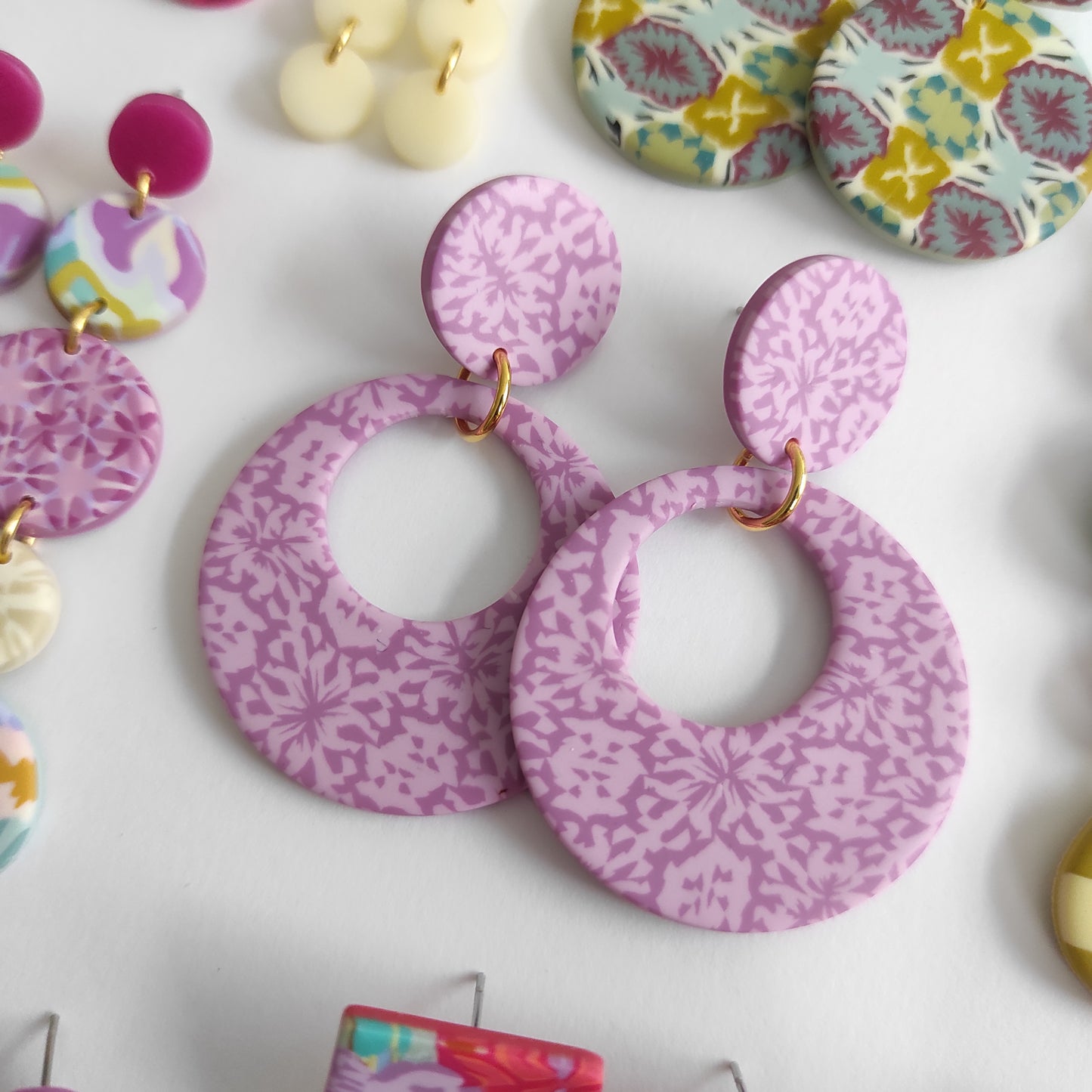 Triana flores magenta