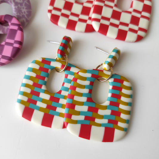 Amelia rojo, azul y amarillo