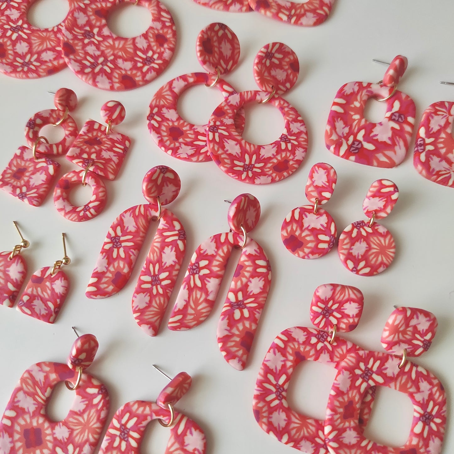 Lolita flores rojas, rosas y naranjas