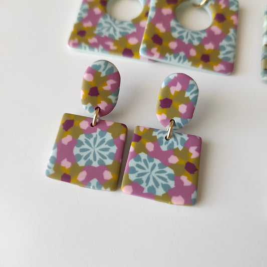 Rita flores rosa y azul