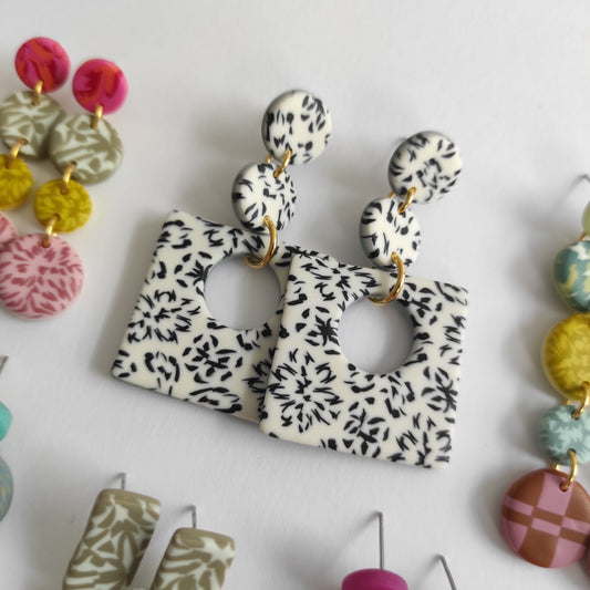 Clotilde hueso y negro