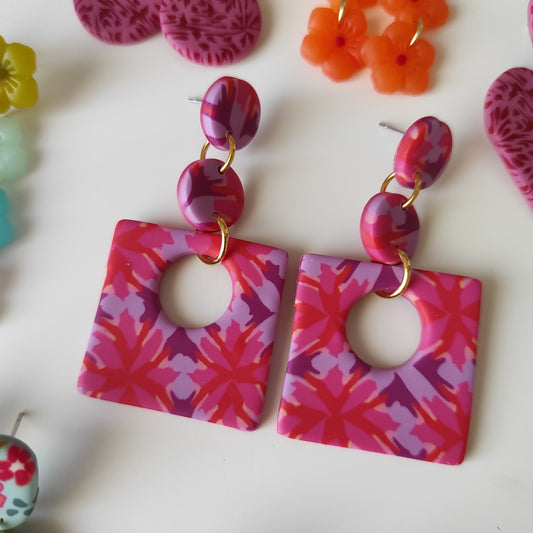 Clotilde flor fucsia